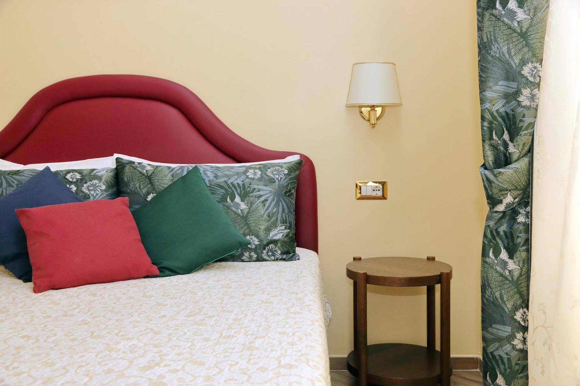 Fancy Guesthouse Vatican Рим Екстериор снимка